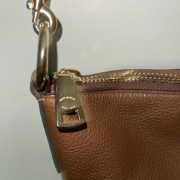 Coach Abby Duffle Brown  Pebbled Leather F31507 Crossbody Shoulder Purse Bag - Picture 5 of 16